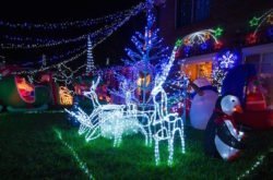 Best streets for North Shore Christmas light displays 2019