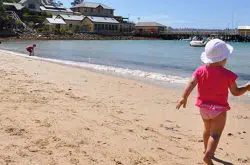 Waterside Park: Clifton Gardens at Chowder Bay, Mosman