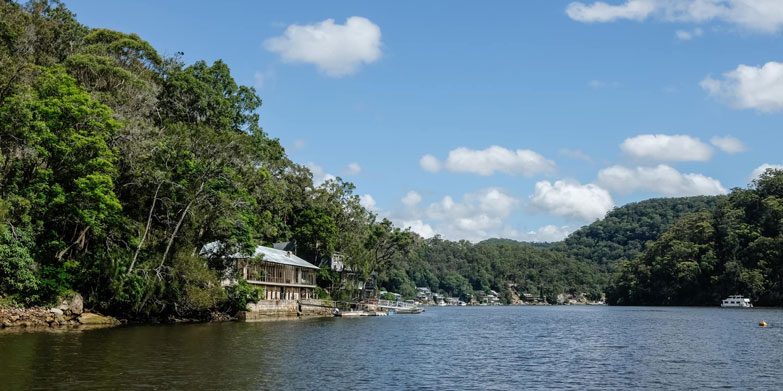 The postcode of 2082 (Berowra Heights and Berowra Waters) has the lowest number of serious offences in 2022