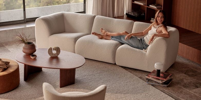 King unveils the 1977 Sofa: A contemporary masterpiece inspired by heritage